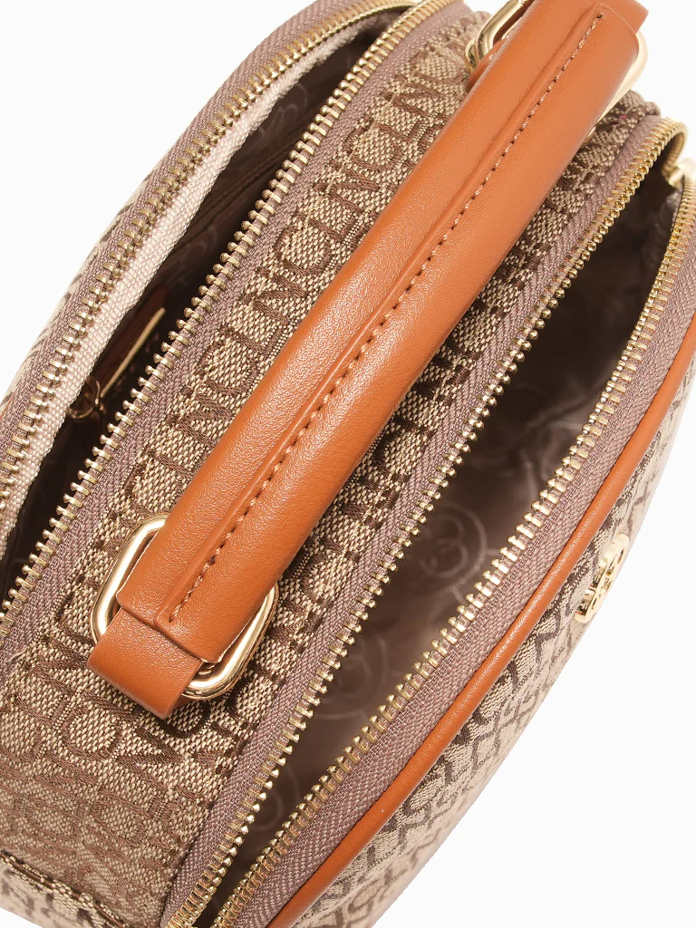 Avrile Handbag - Image 4