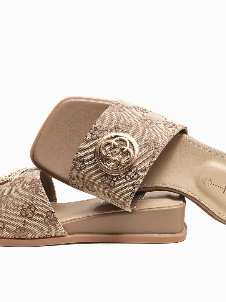 Carline Wedge Slides - Image 3