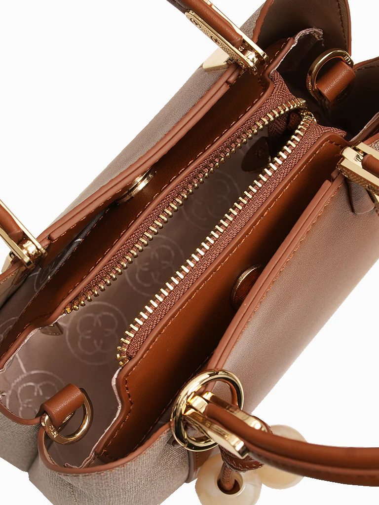 Cathlea Handbag - Image 3