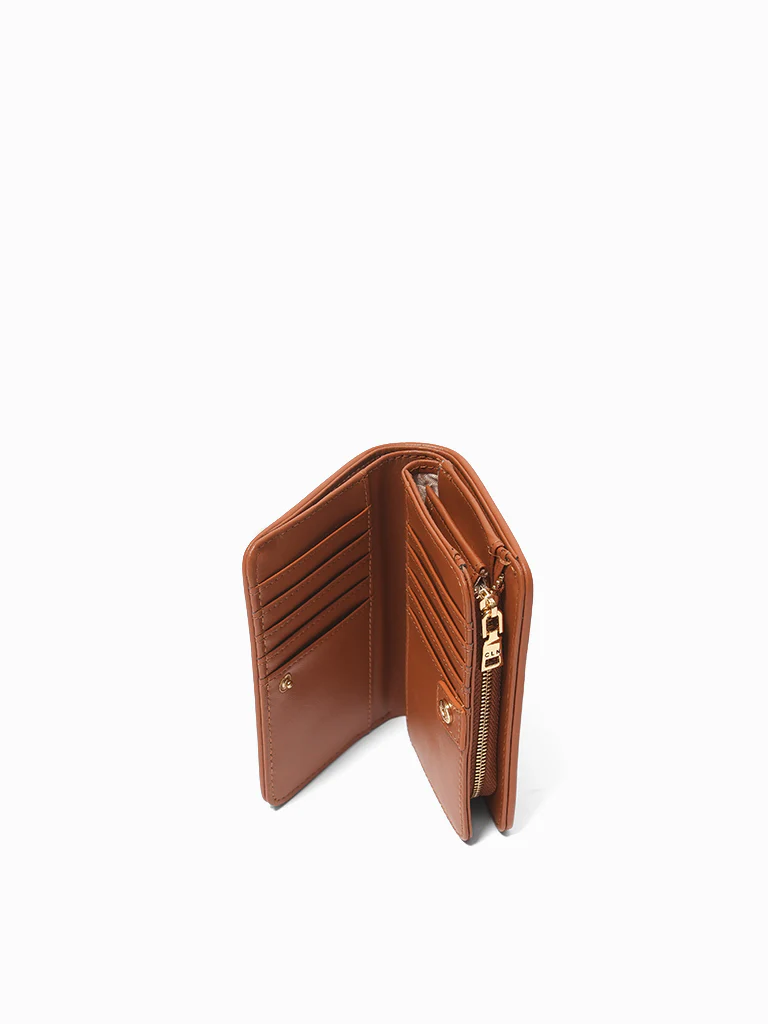 Emelie Wallet - Image 11
