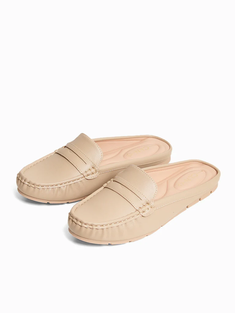 Emerie Mules - Image 2