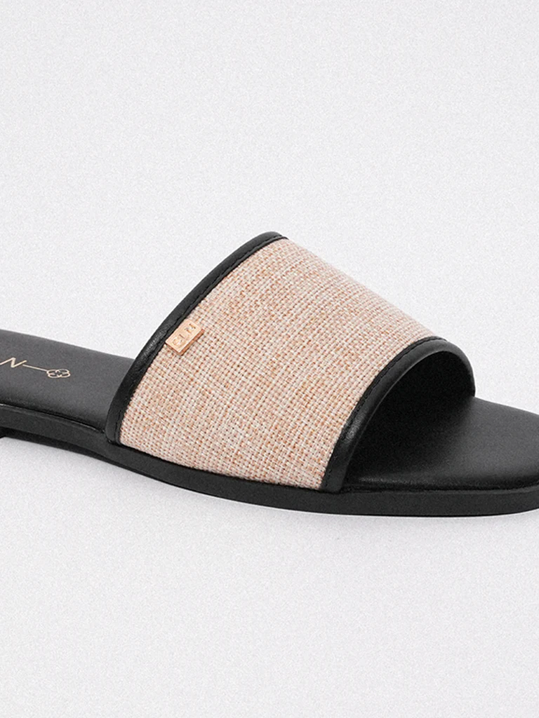 Estelle Slides - Image 7
