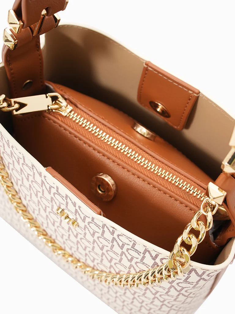 Gwyne Shoulder Bag - Image 8
