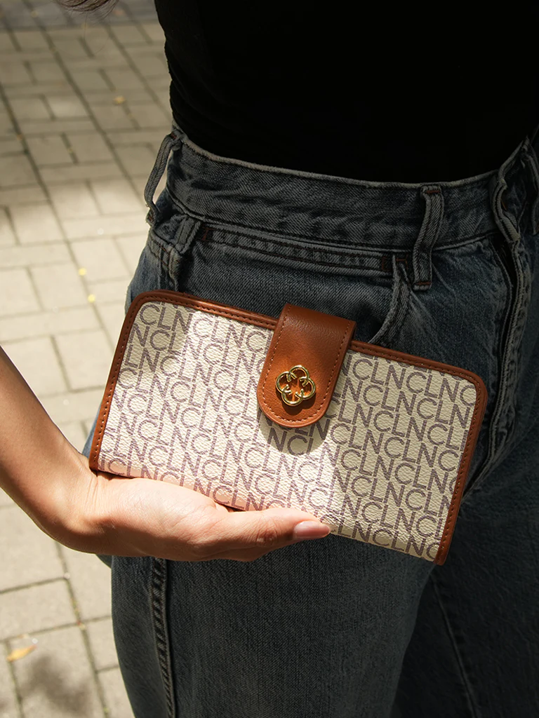 Jennie Wallet - Image 24