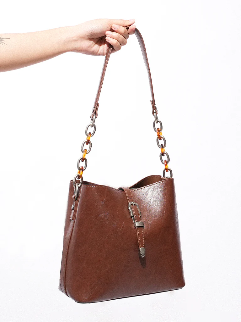 Jesanie Shoulder Bag - Image 11