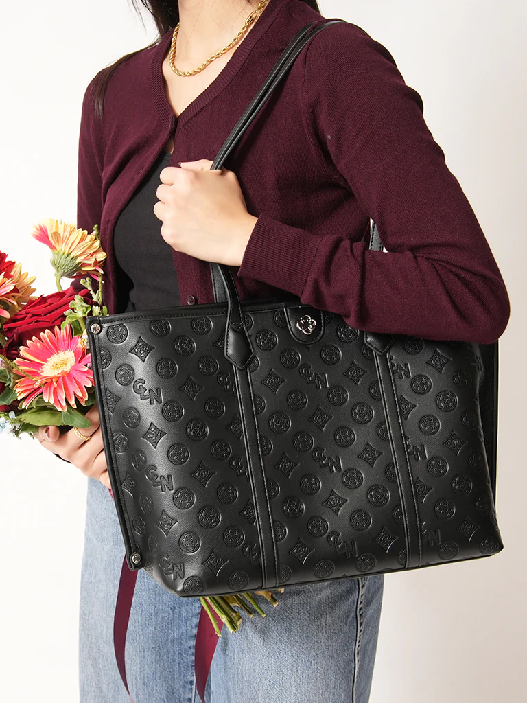 Karrie Tote Bag - Image 11