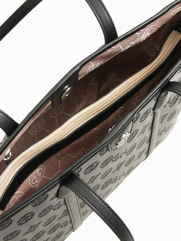 Karrie Tote Bag - Image 7