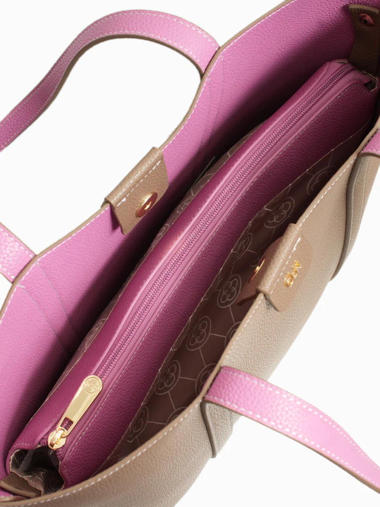 Kelzy Tote Bag - Image 3