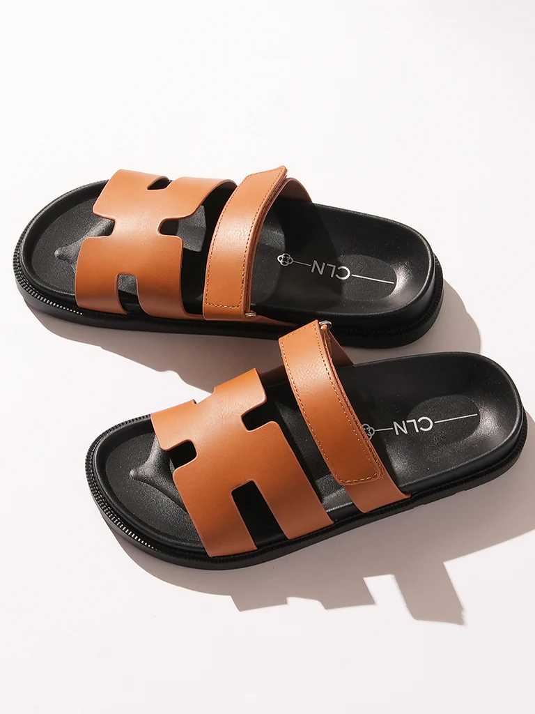 Lelia Slides - Image 12