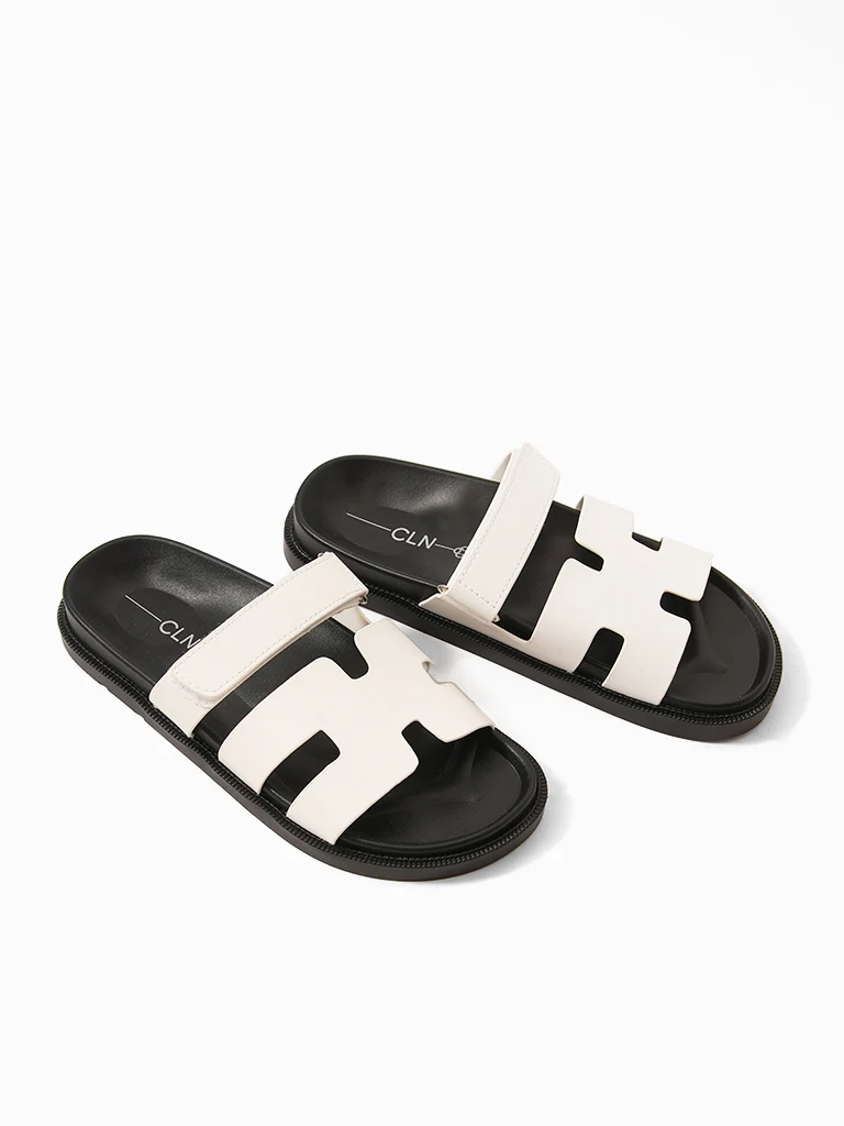Lelia Slides - Image 4
