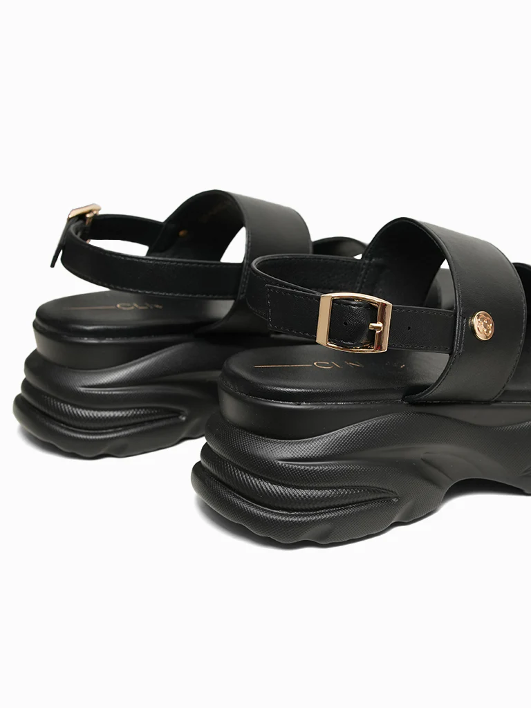 Lucci Wedge Sandals - Image 4