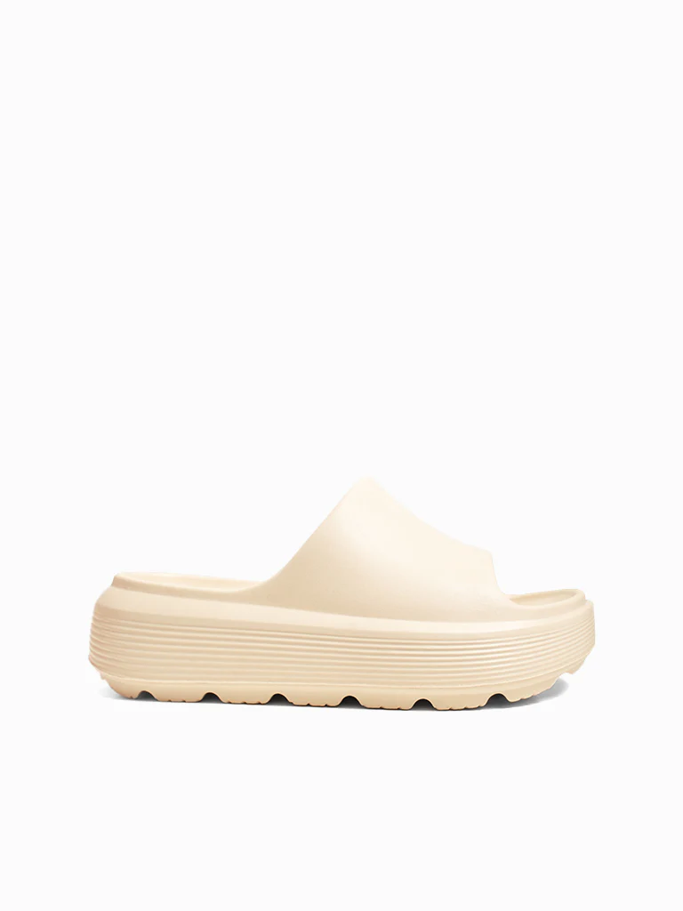 Narana Flatform Slides P499 each (Any 2 at P799) - Image 4