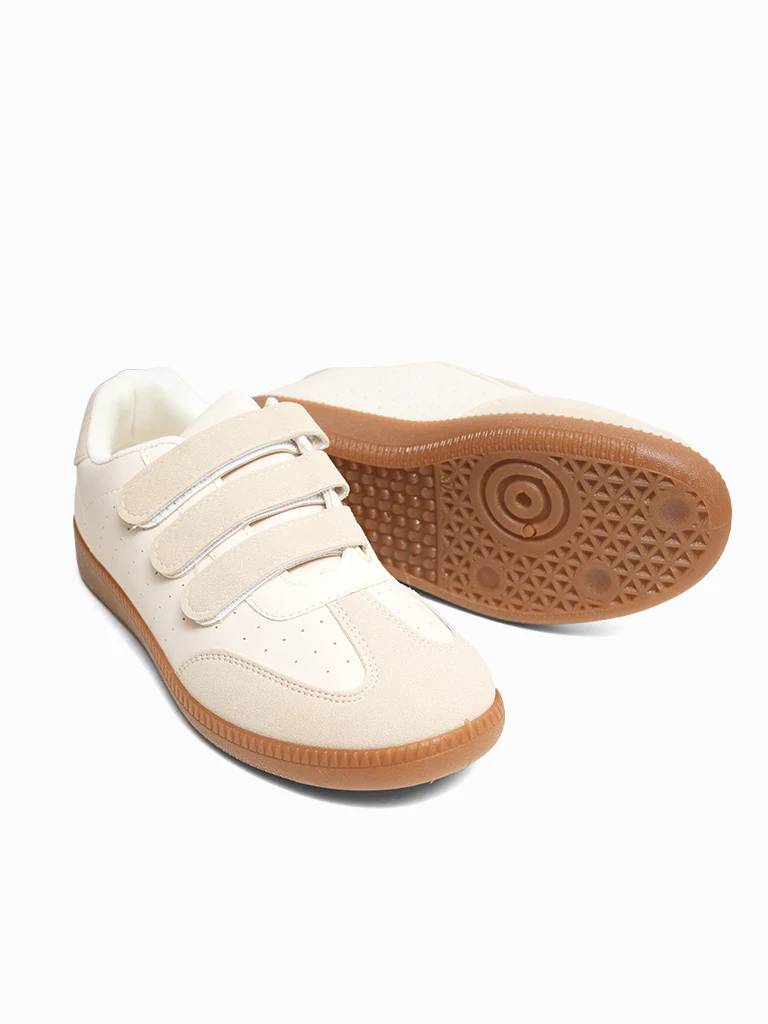 Neela Slip-on Sneakers - Image 4
