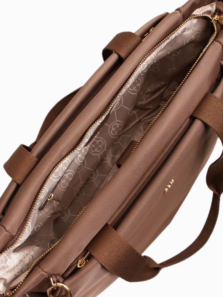 Pierre Shoulder Bag - Image 3
