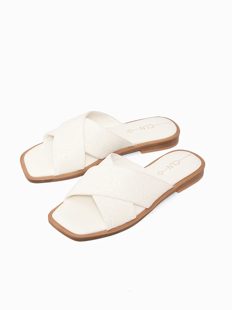 Samantha Slides - Image 3