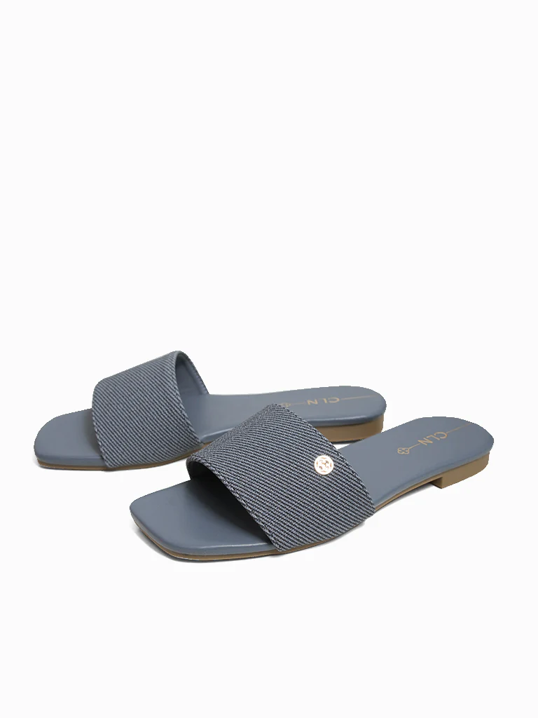 Shelly Slides - Image 5